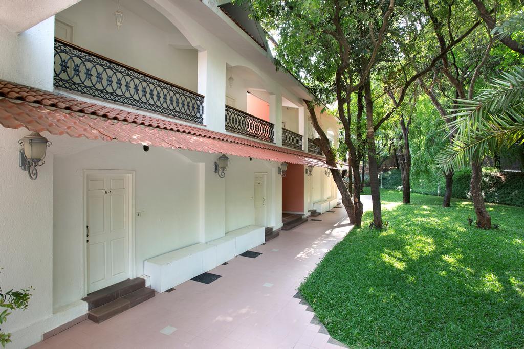 Villa San Lawrenz Lonavala Buitenkant foto